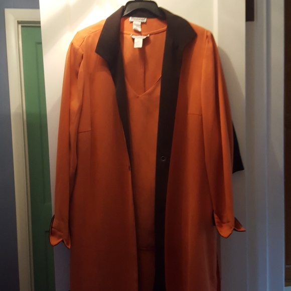 Tank with jacket - Picture 2 of 3